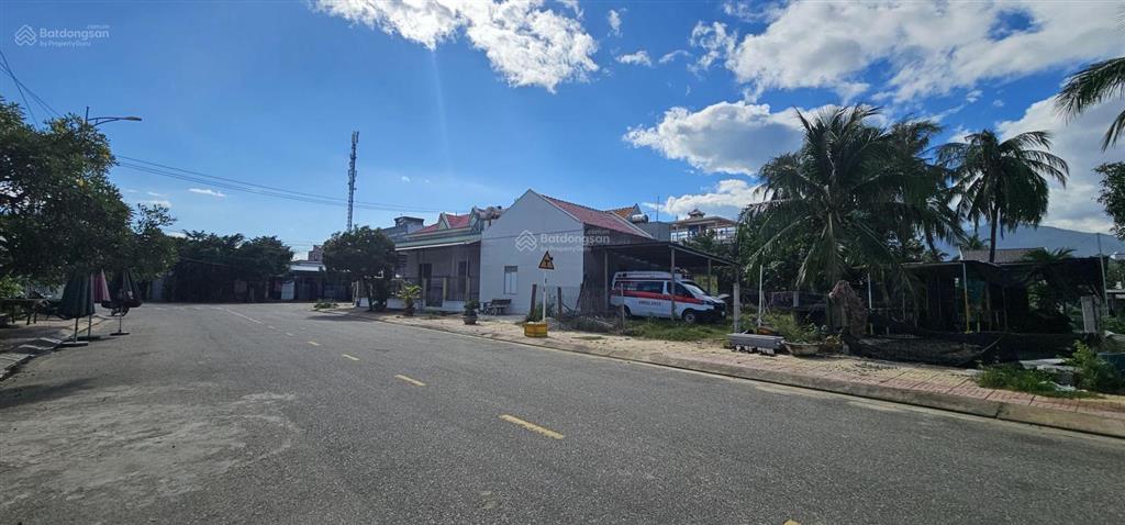 Bán lô đất mặt đường kinh doanh  phạm ngũ lão  vạn giã  vạn ninh  318m2  4 tỷ