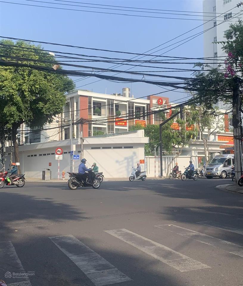 Nhà mặt tiền lý tự trọng vị trí kinh doanh bán 19,7 tỷ