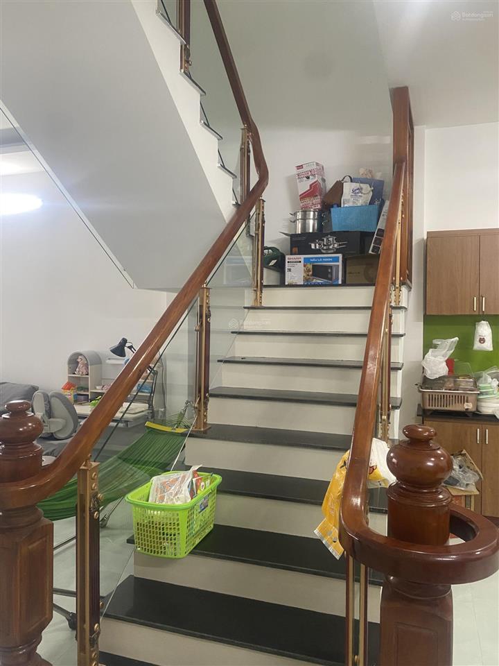 Cần bán nhà 2 tầng hẻm xe hơi đường lương định của, nha trang, giá 3,8 tỷ