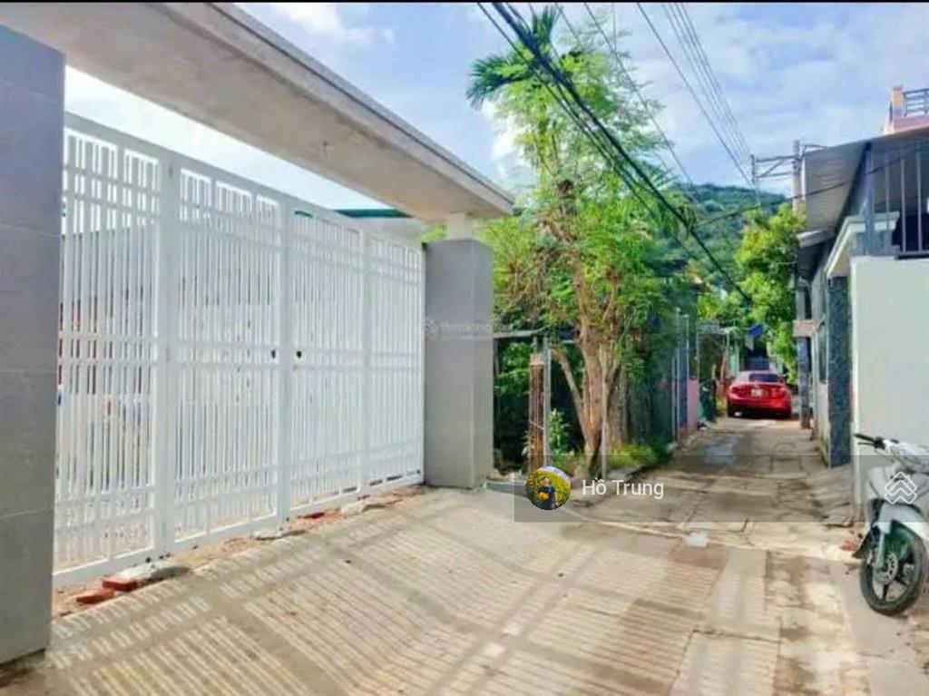 Bán mảnh đất hẻm nguyễn khuyến gần với chợ vĩnh hải dt 257.3m2