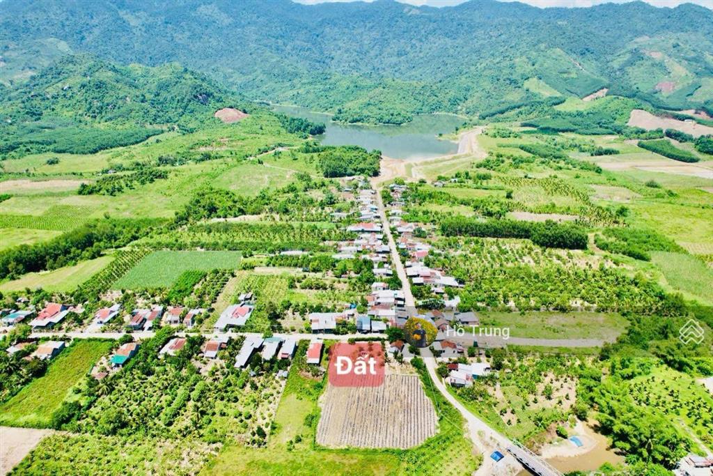 Bán mảnh có thổ cư, đường vào hồ láng nhớt. mảnh đẹp còn sót lại  1.5 tỷ