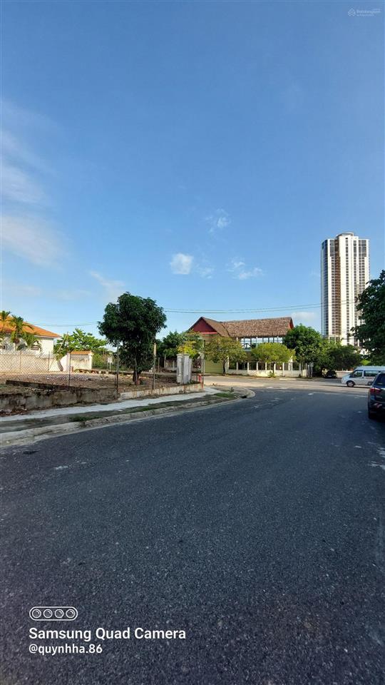 Bán đất biệt thự diện tích 580 m2 lô góc 2 mặt tiền đường 20m&16m tại hòn xện, vĩnh hòa, nha trang