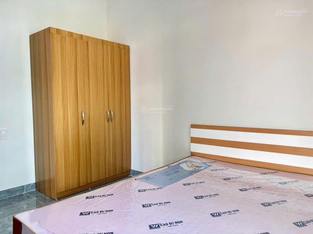 Bán nhà cấp 4, tiếp giáp 3 mặt tiền đường nguyễn khắc viện, bắc nha trang. dt 95m2 cách biển 400m