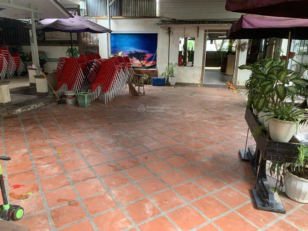 3 mặt tiền kinh doanh, rộng đến 420m2, nằm trên tuyến đường rộng đến 30m, cách biển khoản 3km