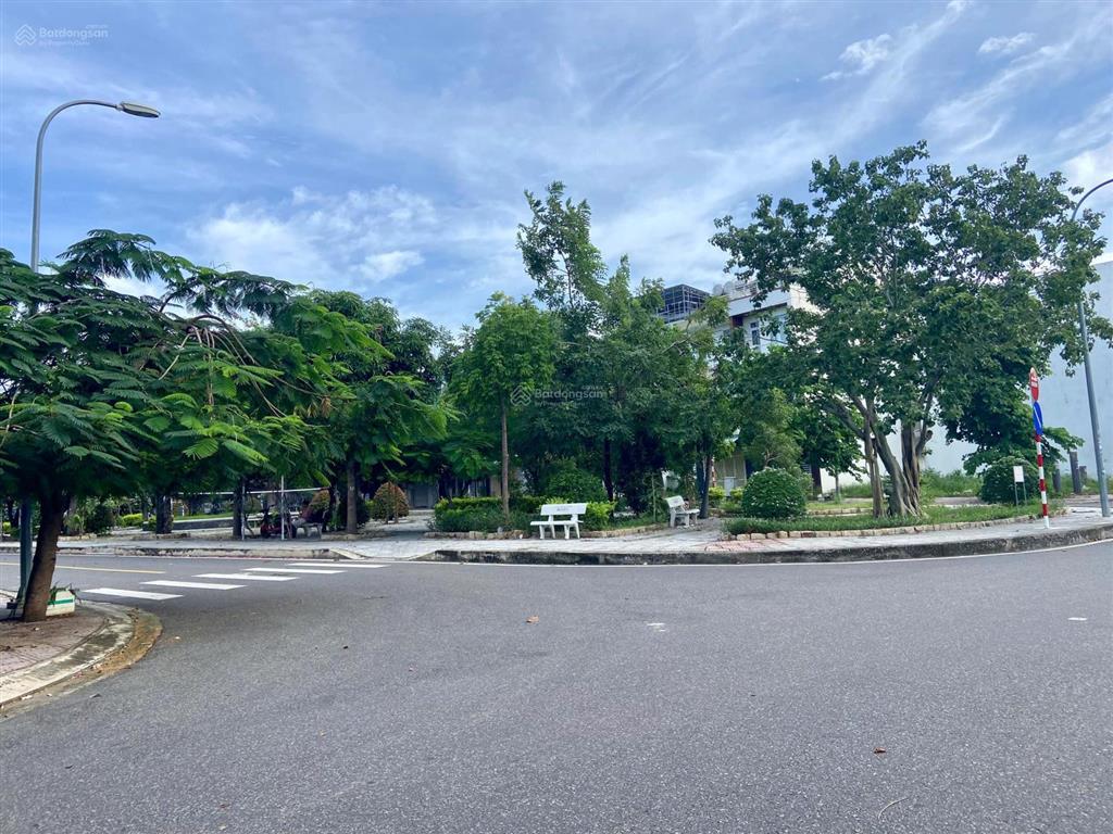 Lô góc hà quang 2 đối diện công viên thích hợp xây chdv giá tốt nhất thị trường chỉ hơn 60 triệu/m2
