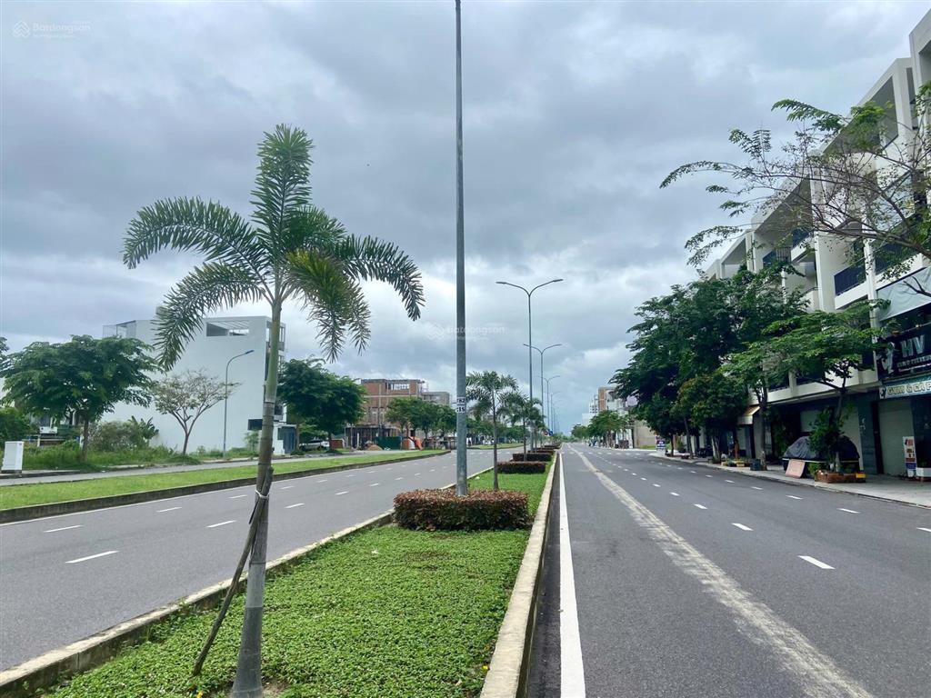 Nhà liền kề xây sẵn vcn phước long 2, căn mặt tiền nhà 4 tầng giá 12t, đất đường a1 đã 90 triệu/m2