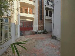 Bán nhà 3 tầng mặt đường lý thánh tôn  tp nha trang