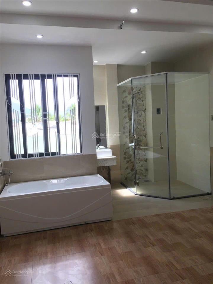 Cần bán gấp nhà 3 tầng kđt vĩnh điềm trung, nha trang, khu vực đắc địa, đường ô tô, giá cực tốt