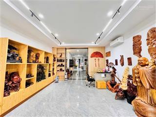 Nhà 5 tầng ngang 5,5m trần nguyên hãn thang máy trung tâm phố biển nha trang 123m2 giá 18.9 tỷ