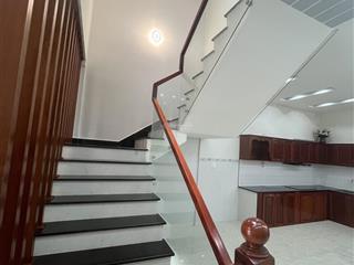 Cho thuê nhà 3,5 tầng, có 4 phòng ngủ, 4wc, khu đô thị phước long a, 20tr/tháng.  0905 573 ***