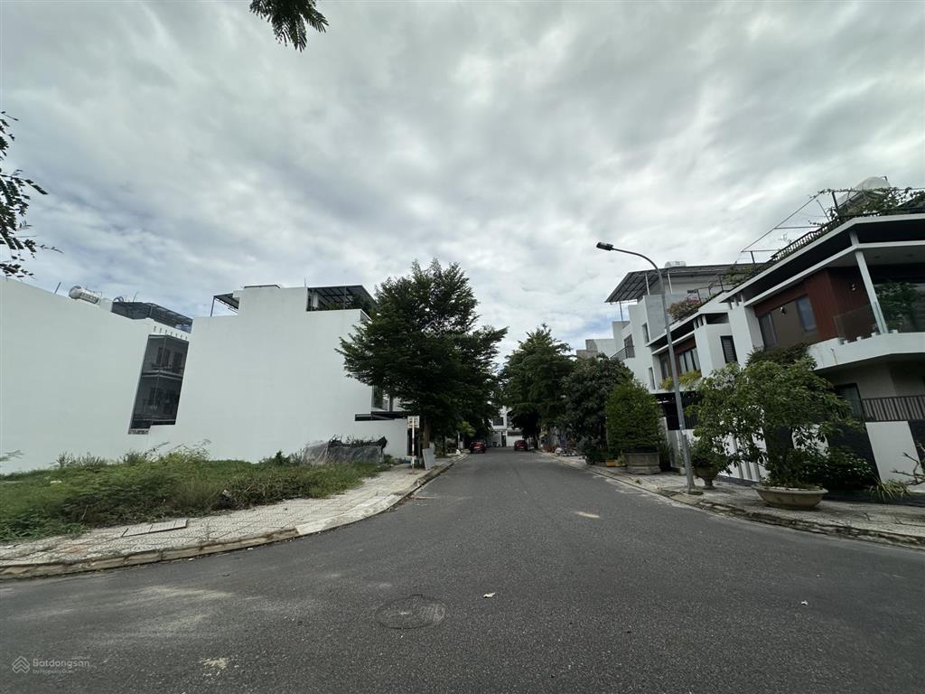 Gói 5 mỹ gia  lô gốc đường thông 25m, xây nhà cực đẹp, giá mềm đầu tư