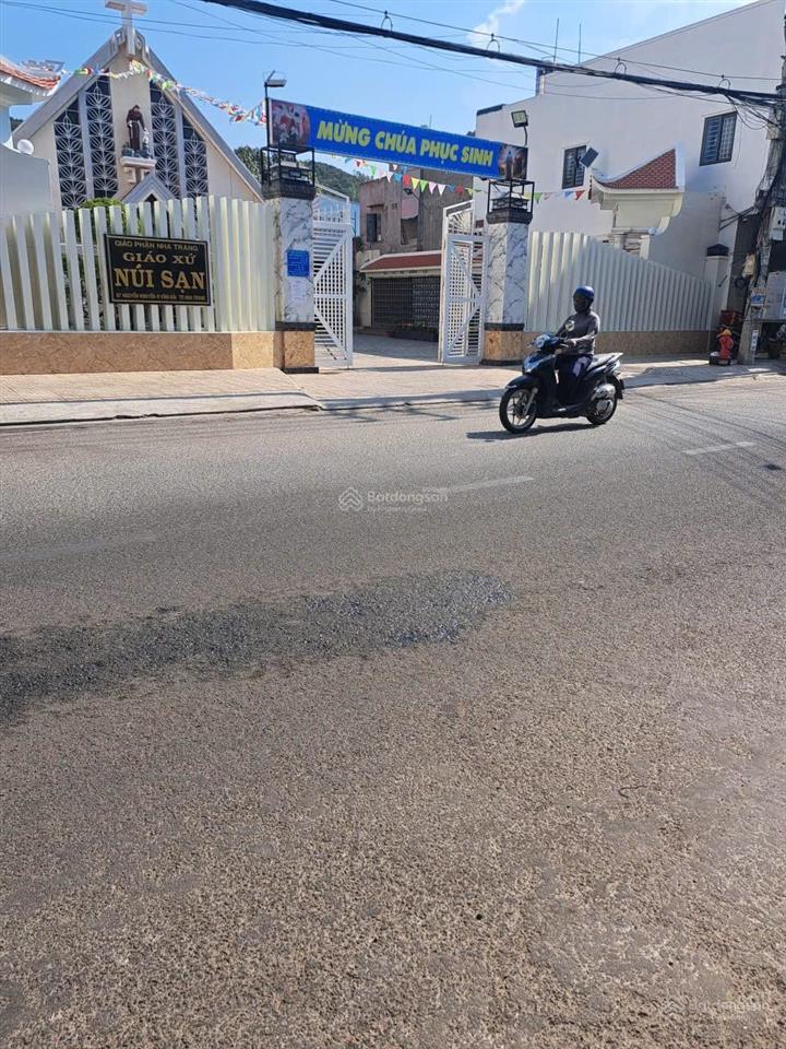 Bán lô đất mặt tiền đường nguyễn khuyến  p vĩnh hải  tp. nha trang. (p. bắc nha trang). giá 6,5tỷ