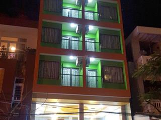 Bán khách sạn 7 tầng đang hoạt động, sát biển  vị trí tập trung khách du lịch  dương hiến quyền
