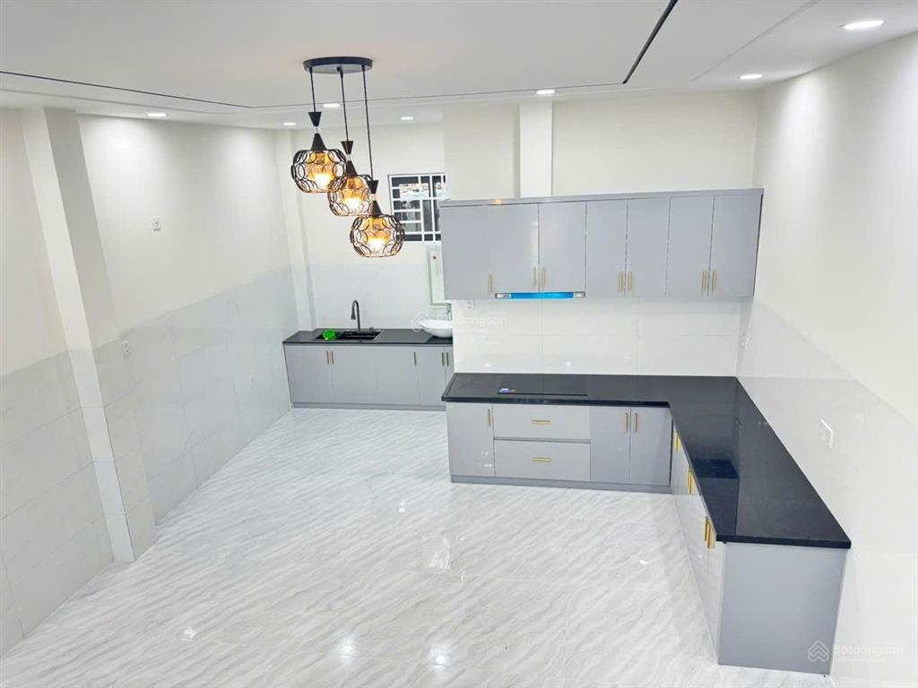 Bán nhà 3 tầng mặt tiền đường điện biên phủ, p. vĩnh hòa, tp. nha trang. dt 74m2 giá 11,8 tỷ