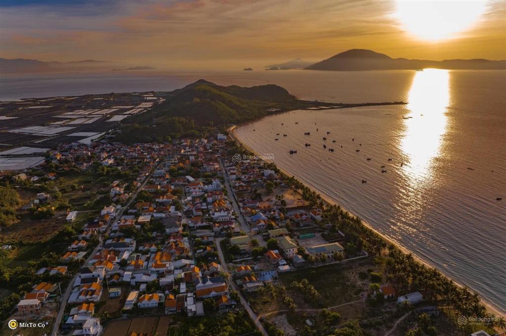 Bán homestay gần biển nằm trước khu đô thị ninh hải, khu kinh tế vân phong