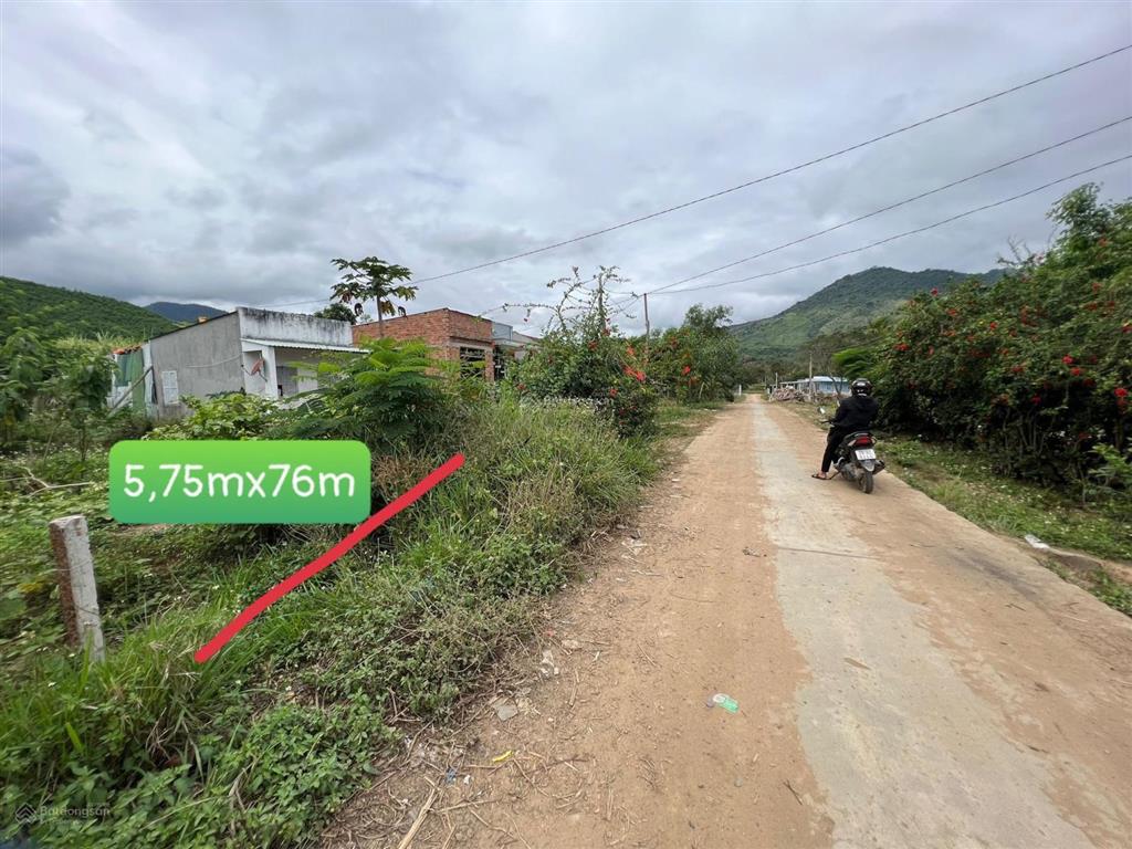 Cắt lỗ lô đất ninh tây, cạnh khu công nghiệp và khu du lịch sinh thái