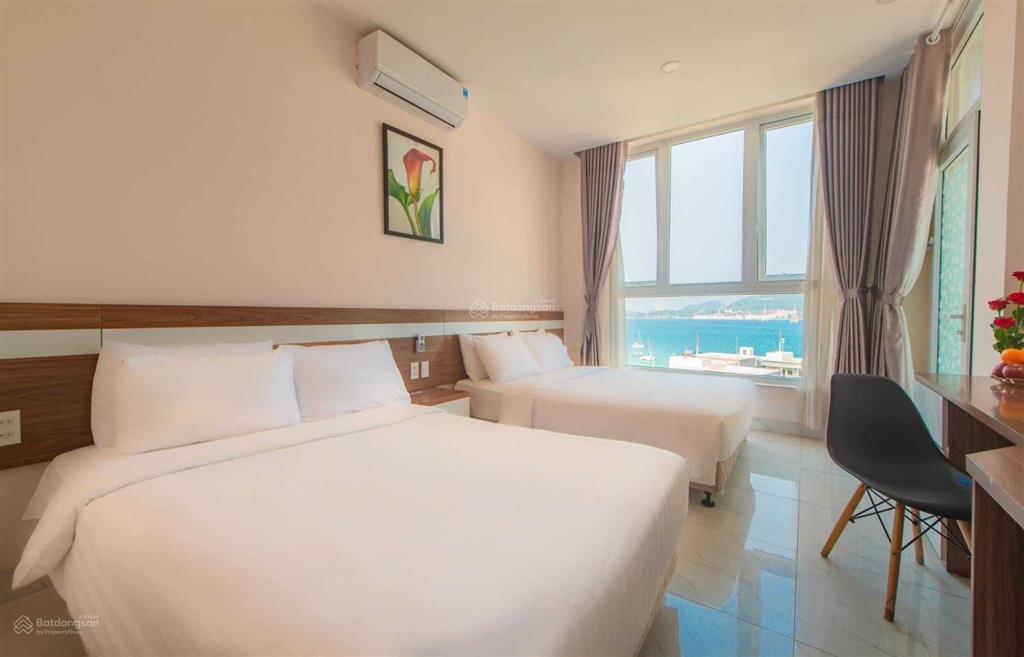 Khách sạn view biển đường trần phú phường vĩnh nguyên 293,2m2, giá 50 tỷ hạ giá còn 38 tỷ
