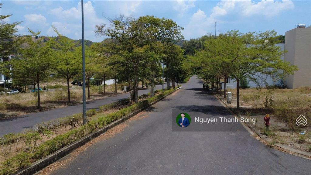 Lô 63m2 đông nam duy nhất dự án giá 1 tỷ 990 triệu.