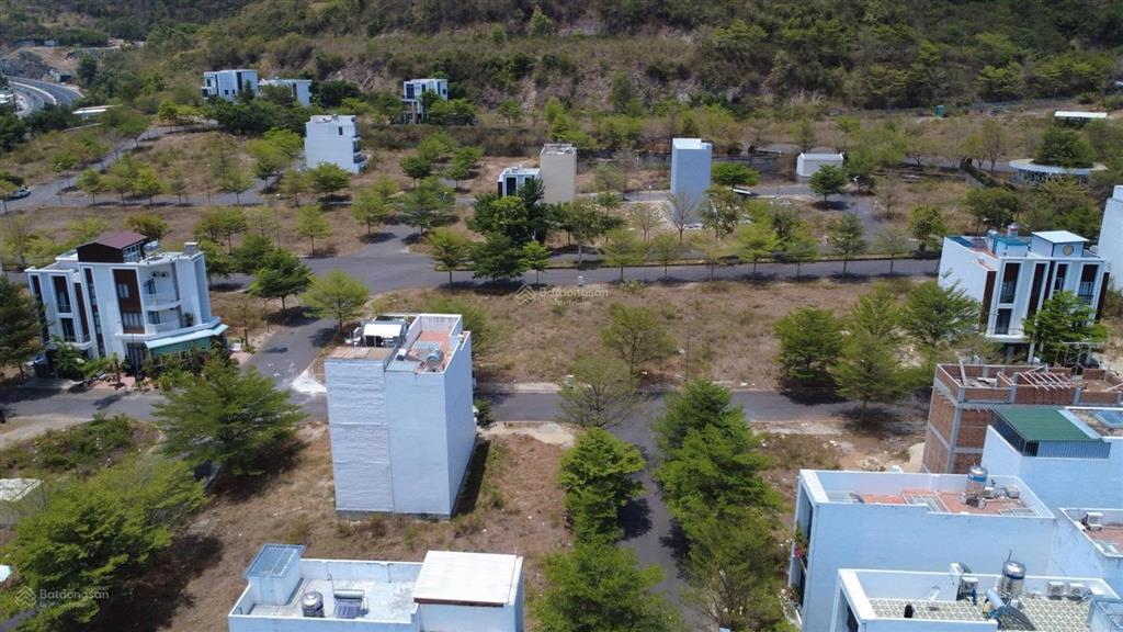 Bán lô góc đông nam giá 25,2tr/m2, lô đông nam từ 1 tỷ 990tr