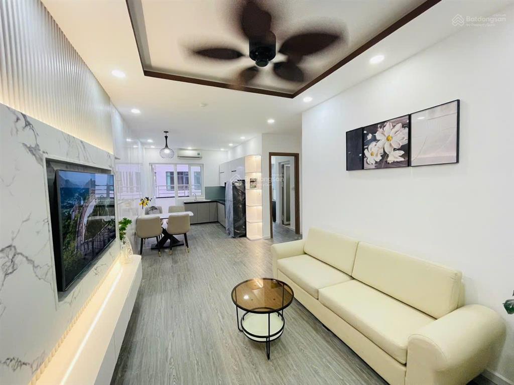 Siêu phẩm trực diện biển dt 70m2 đẹp ngay biển hòn chồng nha trang tầng thấp  vân 0989 880 ***