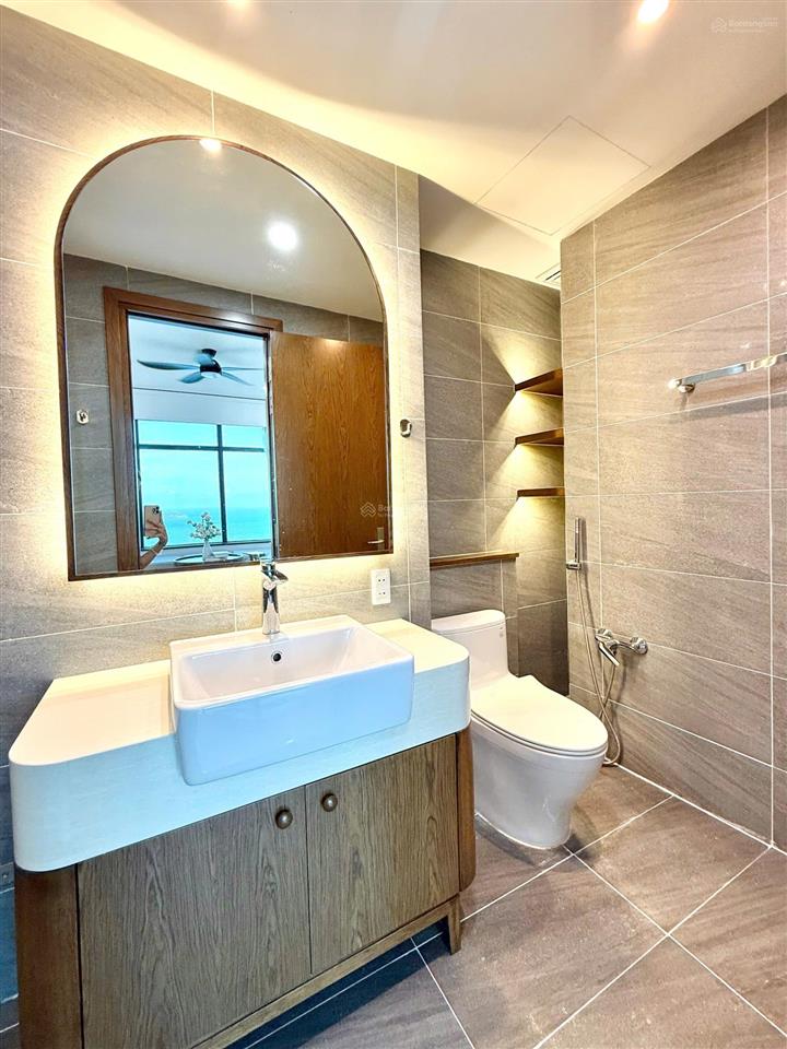 Căn ho view trực diện biển 70,56m2 ngay biển mường thanh viễn triều giá rẻ nhất tt  0989 880 ***