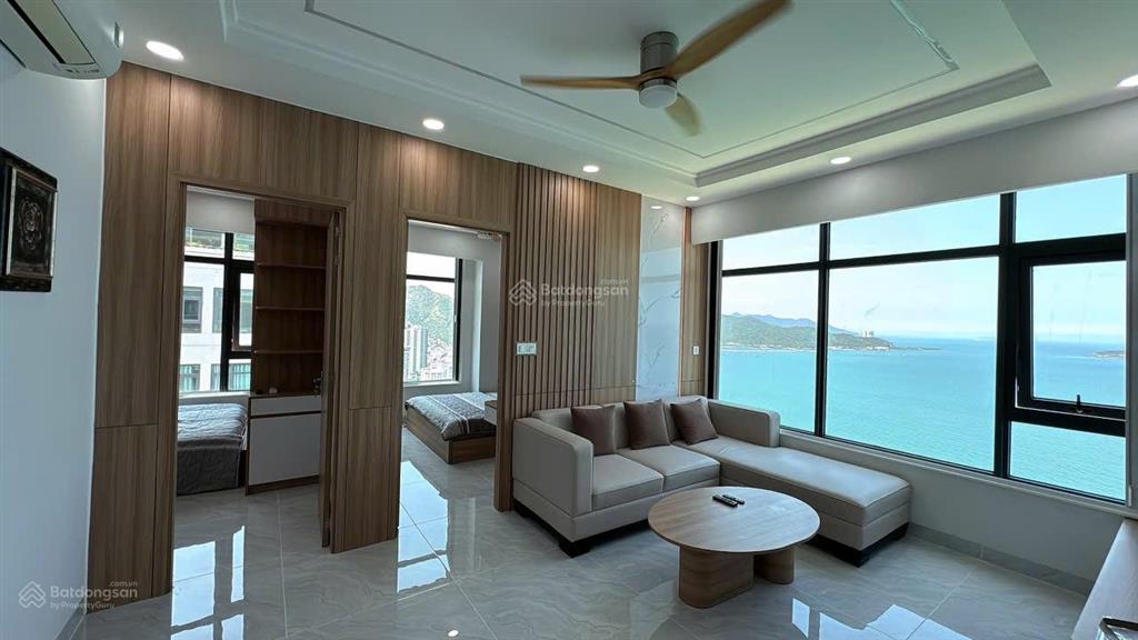 Siêu phẩm góc 02 tòa 0c2b trực diện biển 66m2 nội siêu đẹp  vân 0989 880 ***