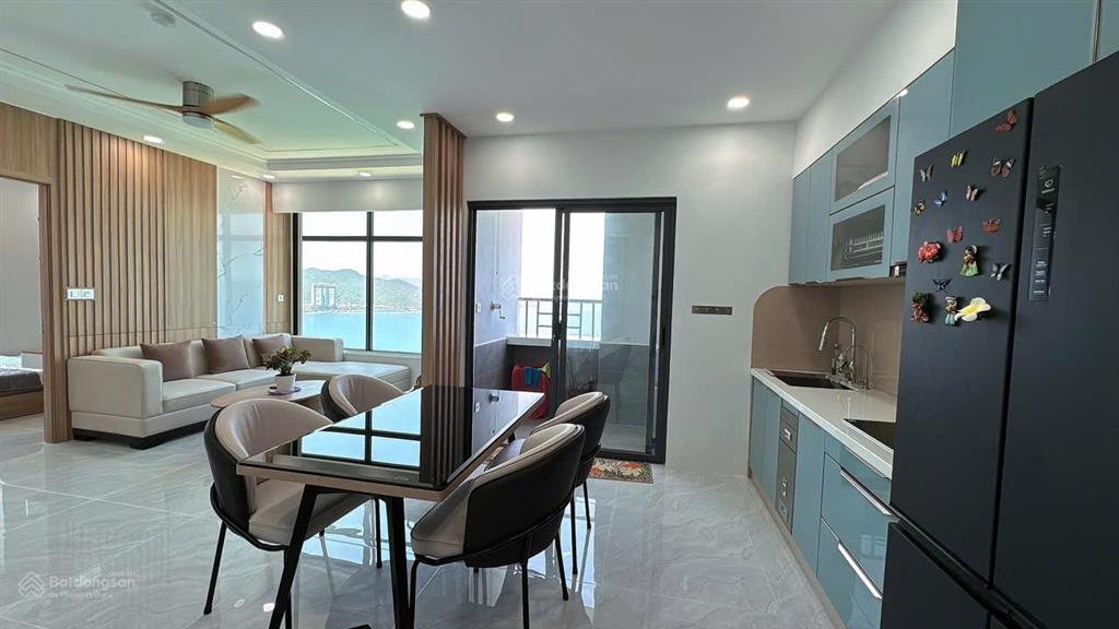 Siêu phẩm góc 02 tòa 0c2b trực diện biển 66m2 nội siêu đẹp  vân 0989 880 ***