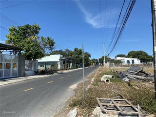 Bán lô góc 2 mt đường 22m và 13m đối diện uỷ ban xã cam hải tây gần đầm thuỷ triều giá 9,5tr/m2