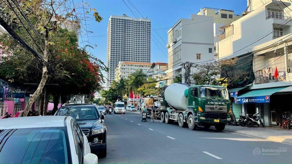Bán lô đất xây ks đường nguyễn thiện thuật, khu phố tây, nha trang, dt 448,8m2  giá bán 325tr/m2.