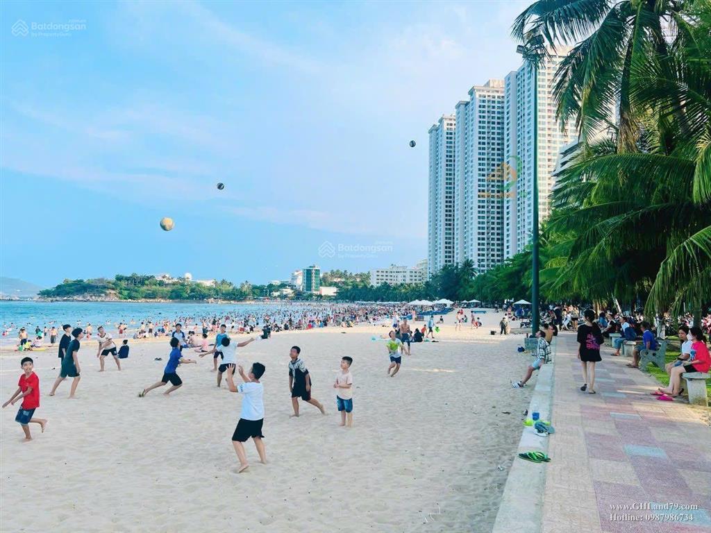 Bán ks 20 tầng có 80 phòng kd. giá 130 tỷ. đường trần quang khải, khu phố tây nha trang. dtsd 3877m