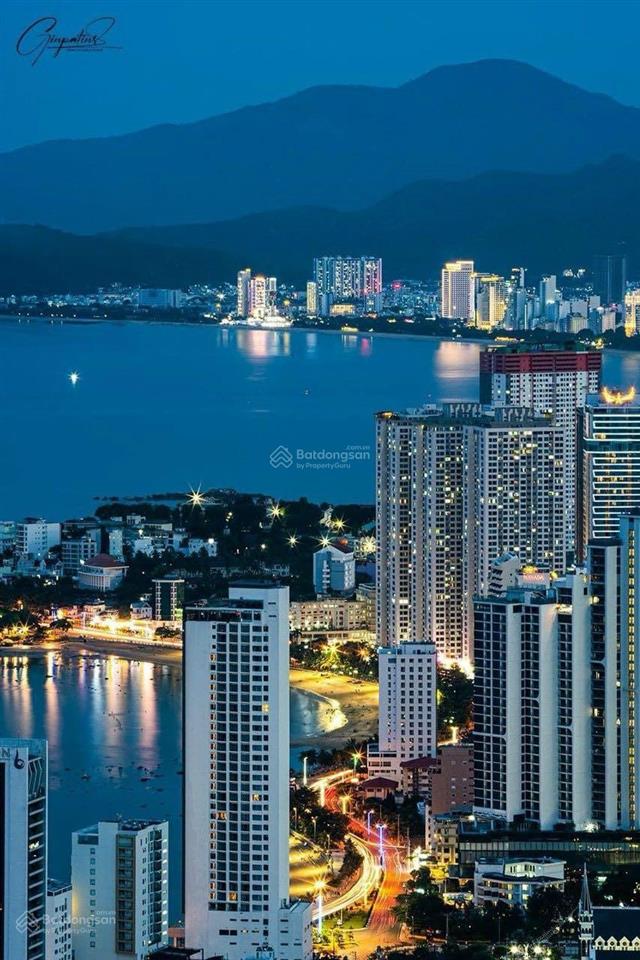 Bán ks 20 tầng có 80 phòng kd. giá 130 tỷ. đường trần quang khải, khu phố tây nha trang. dtsd 3877m