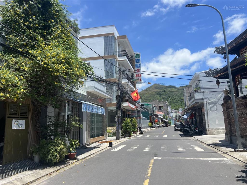 Bán đất hẻm mai xuân thưởng, vĩnh hoà, nha trang. dt 100m2 (đất nở hậu) h. nam  giá 4 tỷ