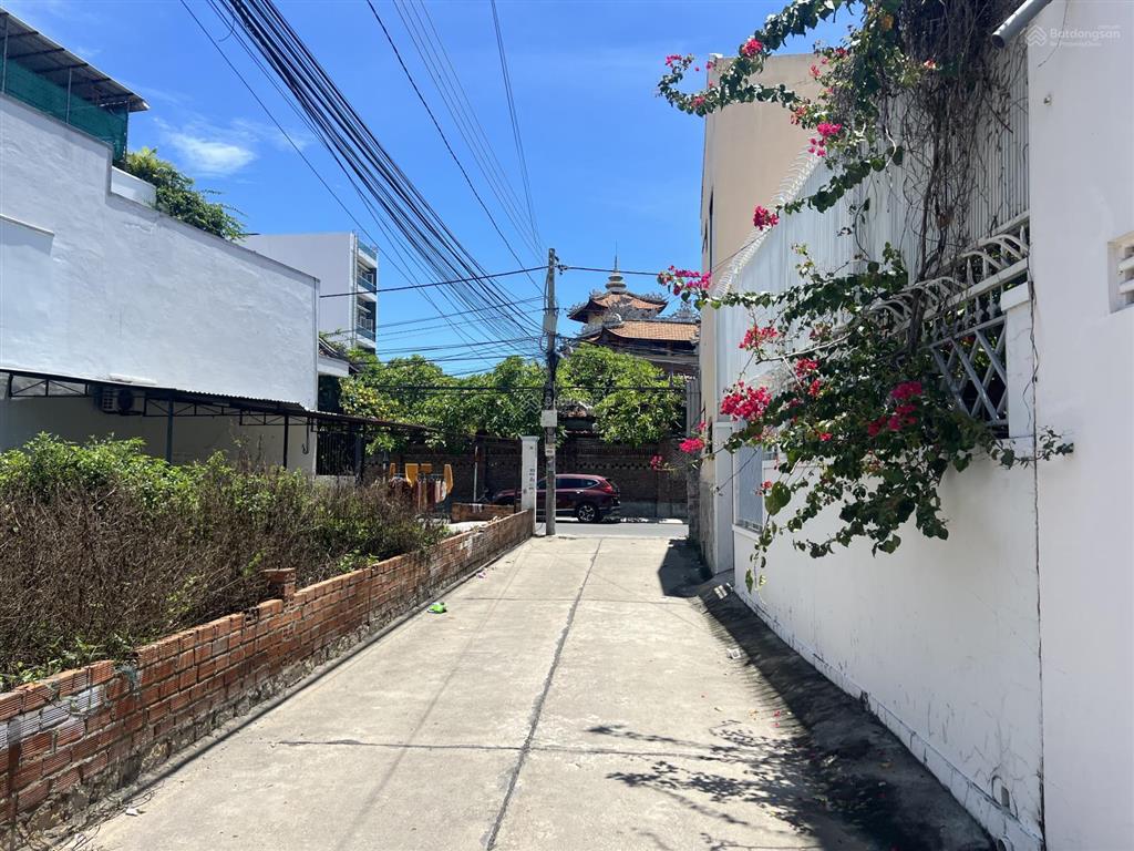 Bán đất hẻm mai xuân thưởng, vĩnh hoà, nha trang. dt 100m2 (đất nở hậu) h. nam  giá 4 tỷ