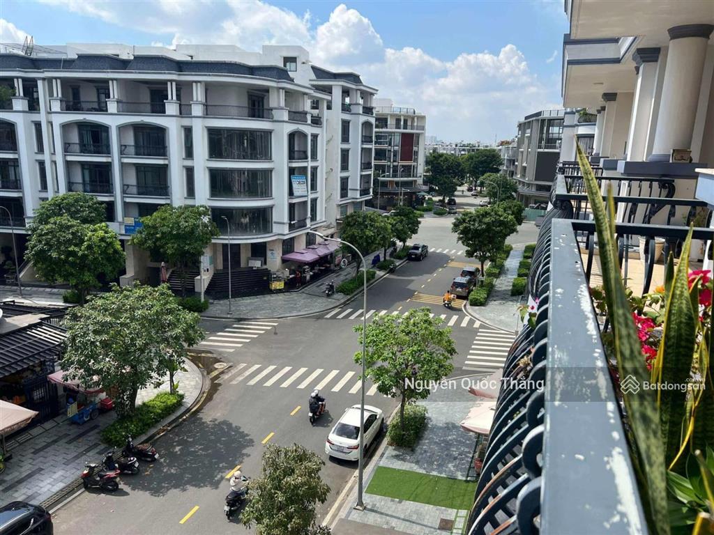 Bán nhà đường số 7 vạn phúc city, 5x21m, 7x20m, trục thông ra thẳng phố đi bộ, đường lớn 20m