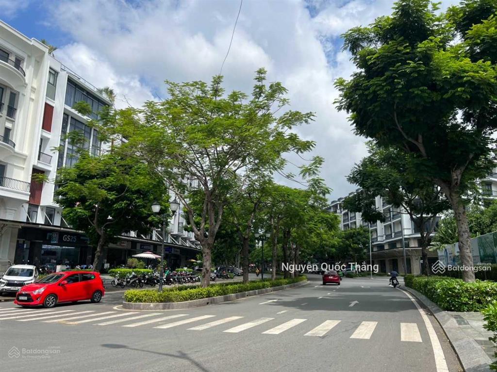 Mặt tiền đường nguyễn thị nhung, 28 tỷ kinh doanh buôn bán tốt ngay tại vạn phúc city