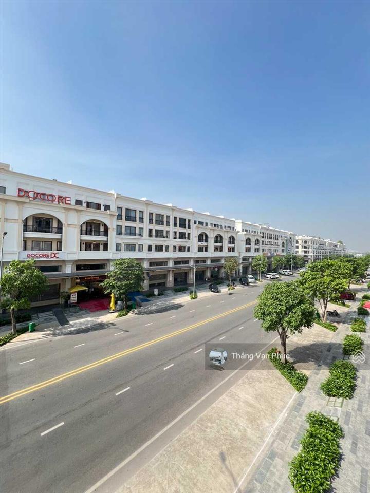 Bán nhà phố đường đinh thị thi, khu đô thị vạn phúc city, giá tốt nhà thô, kinh doanh tốt