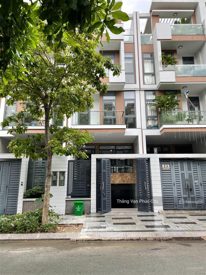 Cho thuê nhà 5x21m giá 35 triệu kđt vạn phúc city, hoàn thiện hầm 4 tầng phù hợp văn phòng và ở