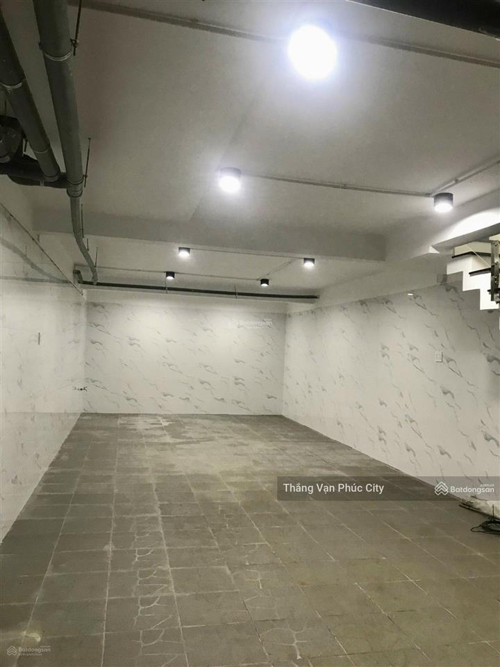 Cho thuê nhà 5x21m giá 35 triệu kđt vạn phúc city, hoàn thiện hầm 4 tầng phù hợp văn phòng và ở