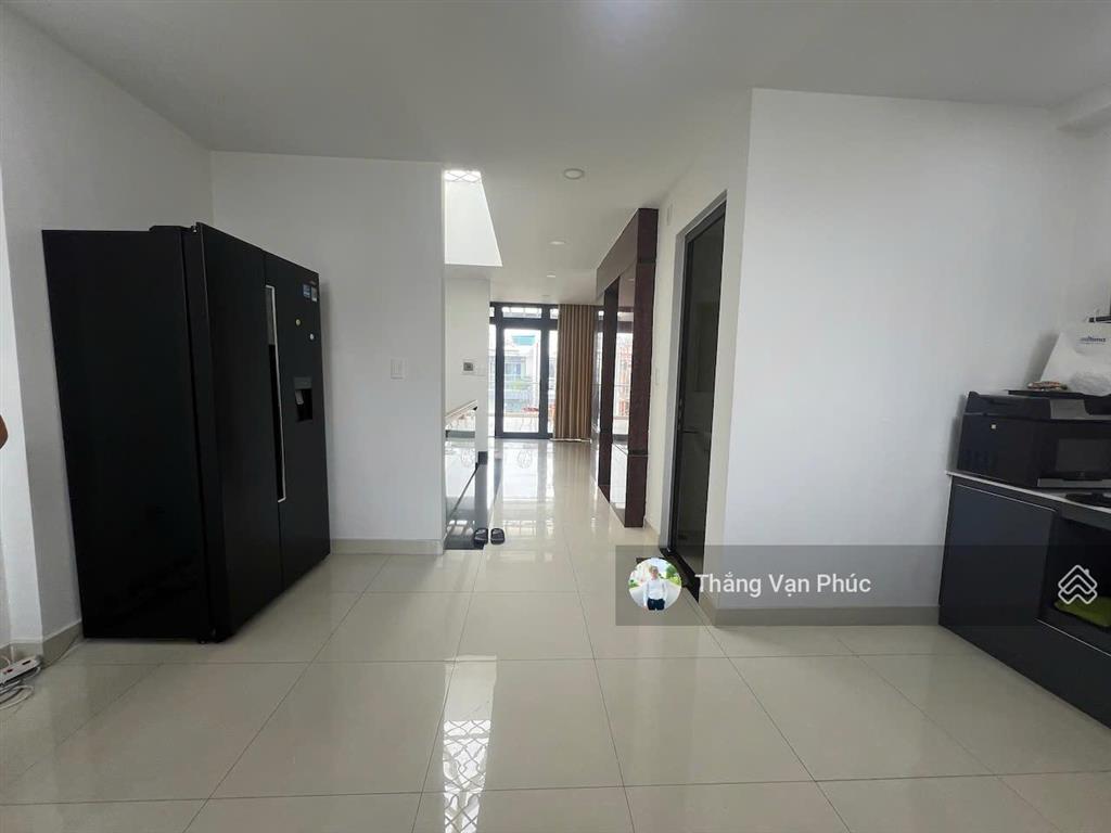 Cho thuê nguyên căn vạn phúc city giá 33 triệu hoàn thiện cao cấp mới đẹp, ở và làm văn phòng