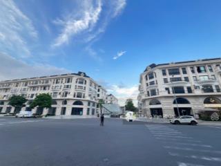 29 tỷ 500 sở hữu căn siêu đẹp, phố đi bộ vạn phúc city, hầm 5 tầng rộng thoáng đẹp, giá tốt đầu tư