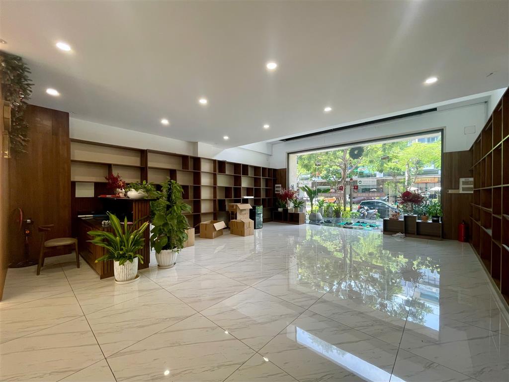 Chủ cần bán mặt tiền nguyễn thị nhung, 9x20m, tòa nhà 6 tầng hoàn thiện, kinh doanh tốt, đường lớn