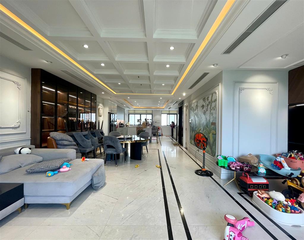 Chủ cần bán mặt tiền nguyễn thị nhung, 9x20m, tòa nhà 6 tầng hoàn thiện, kinh doanh tốt, đường lớn