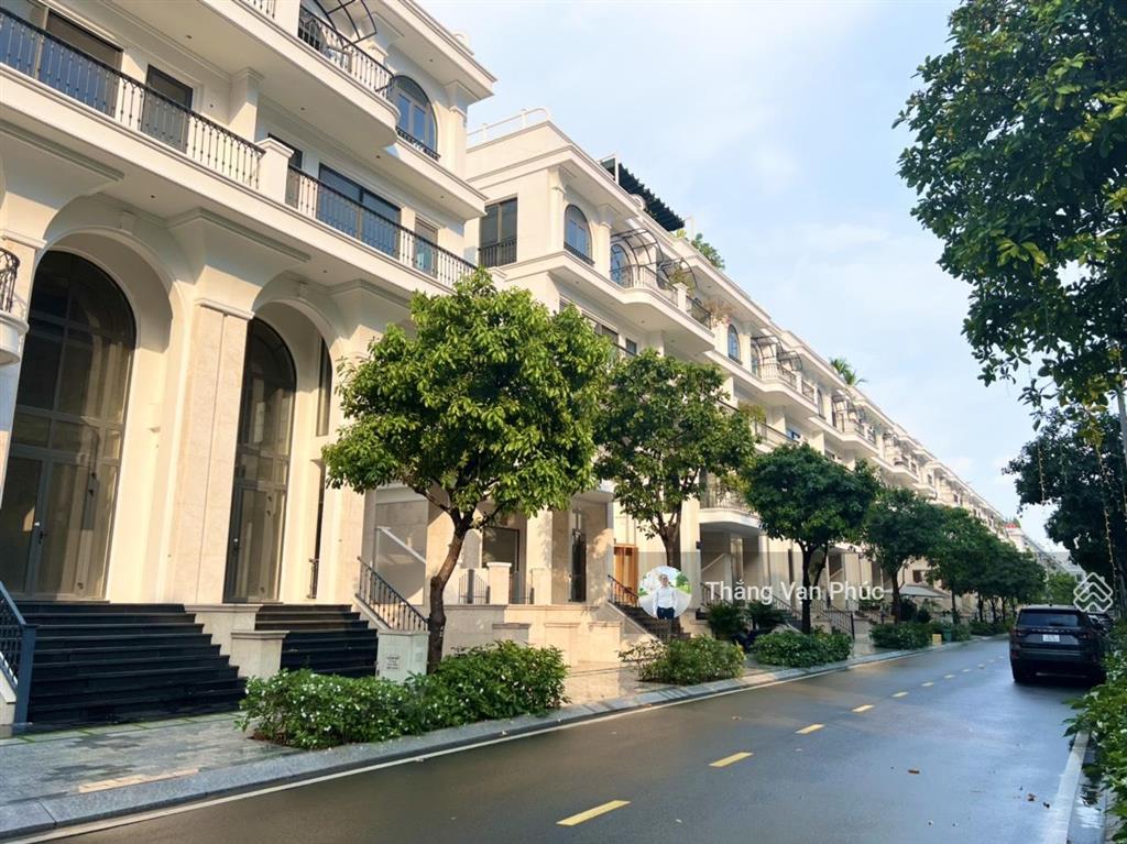Chủ nhà thân gửi bán nhà đường 36, vạn phúc city, hoàn thiện cao cấp, đang cho thuê, giá tốt đầu tư
