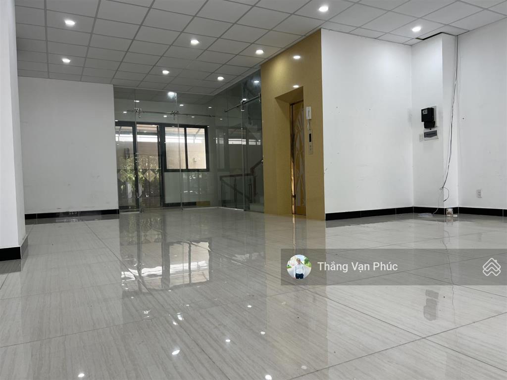 Chủ nhà thân gửi bán nhà đường 36, vạn phúc city, hoàn thiện cao cấp, đang cho thuê, giá tốt đầu tư