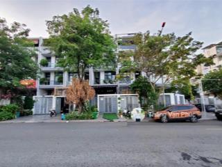 Căn nhà siêu đẹp, kđt vạn phúc, full nội thất cao cấp, gần trường học emassi, đường lớn 20m rộng