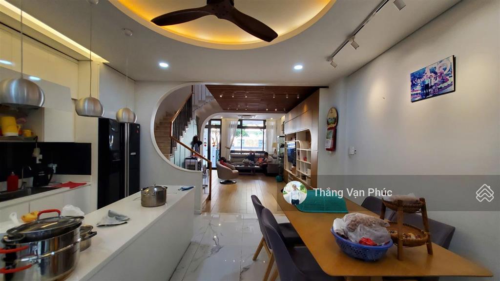 *hot* đẹp từ trong ra ngoài, full nội thất cao cấp, 19 tỷ dt  5x20m, làm việc trực tiếp chủ nhà