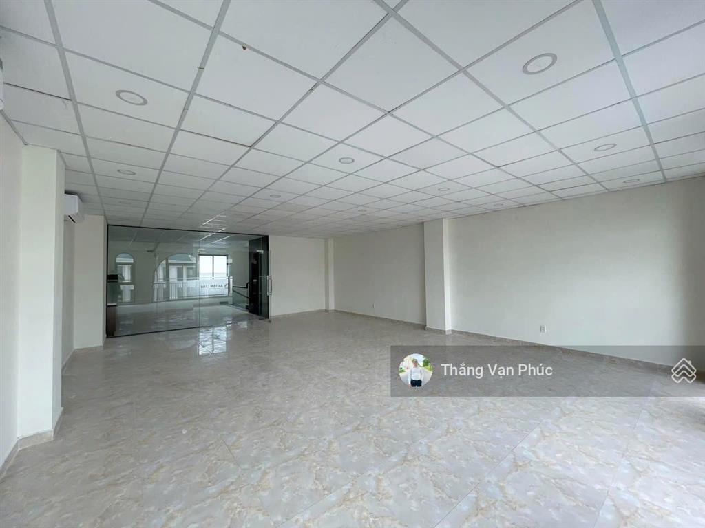 Nhà nguyên căn mặt tiền đinh thị thi 7x20m, hoàn thiện văn phòng, máy lạnh, thang máy