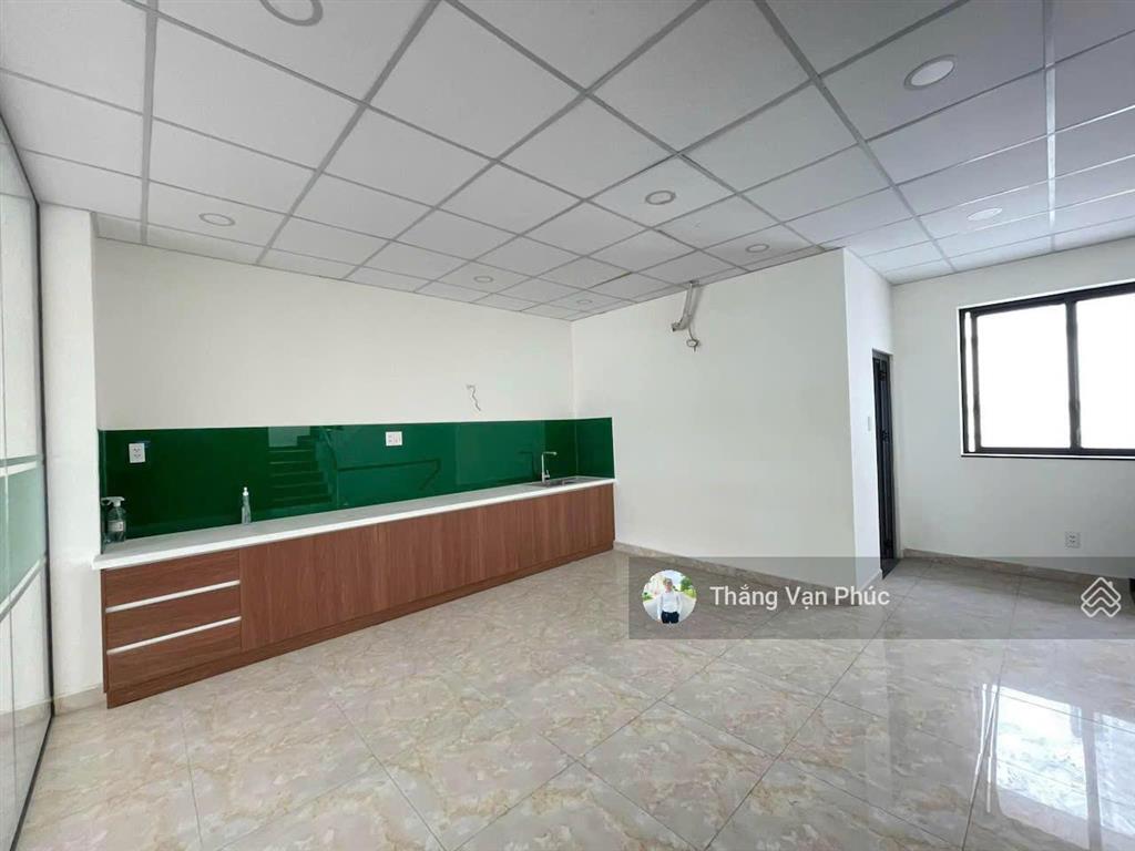 Nhà nguyên căn mặt tiền đinh thị thi 7x20m, hoàn thiện văn phòng, máy lạnh, thang máy