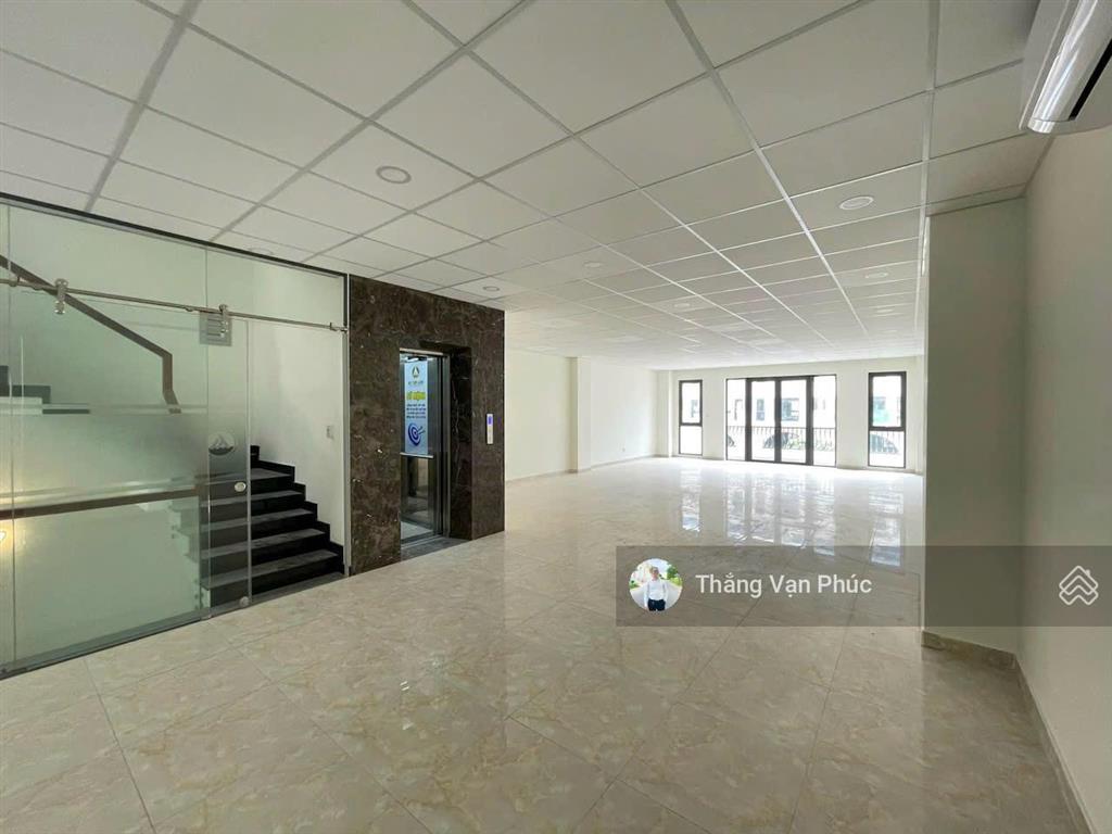 Nhà nguyên căn mặt tiền đinh thị thi 7x20m, hoàn thiện văn phòng, máy lạnh, thang máy