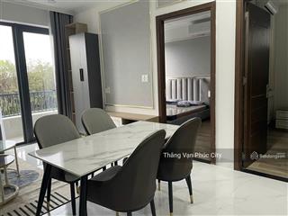 Cho thuê căn hộ 2 phòng ngủ, full nội thất, có ban công rộng, nhà mới